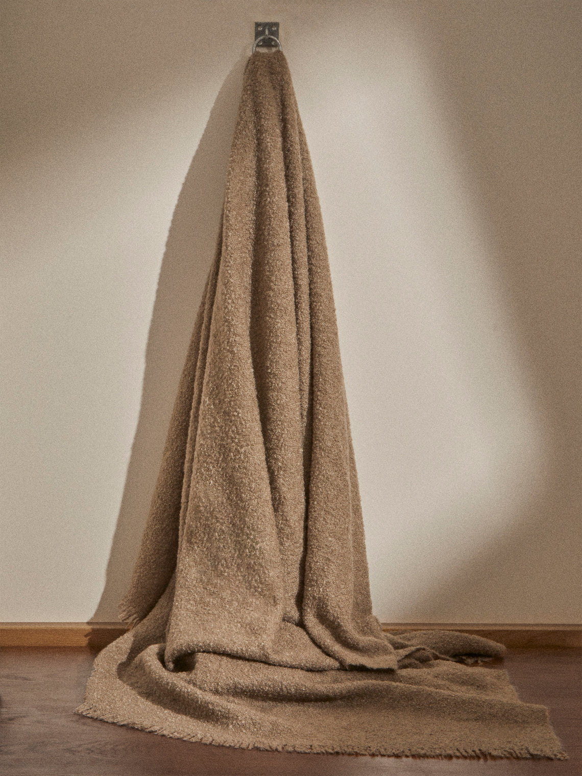 Brun de Vian-Tiran - Cirrus Handwoven Mohair Bed Blanket (108in/2.75m) - Beige - ABASK