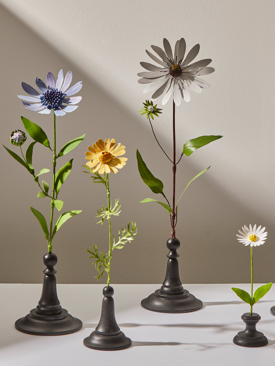 Erbavoglio Milano - Hand-Painted Copper Ornamental Flower - White - ABASK