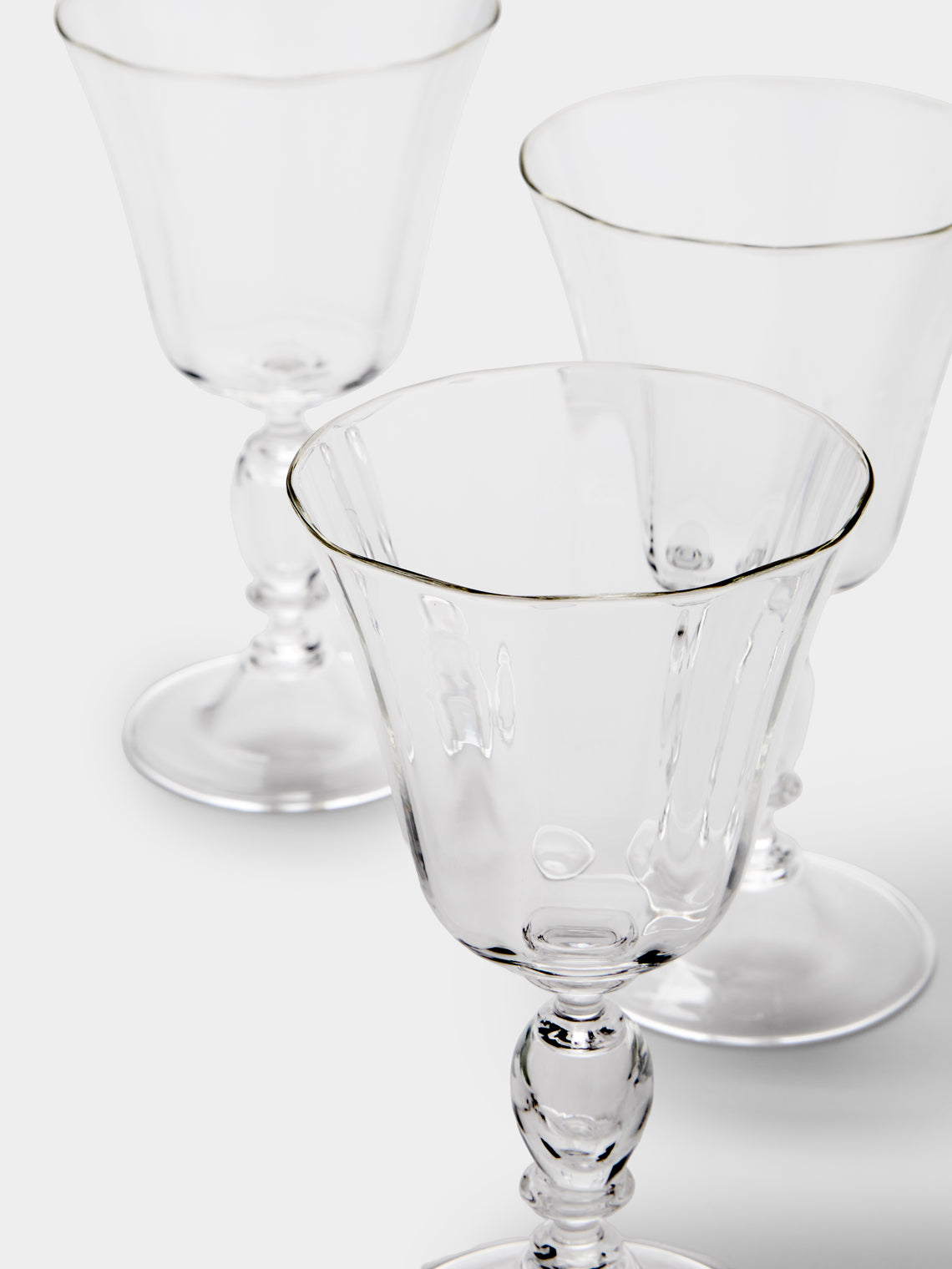 Akua Objects - Alban Crystal White Wine Glasses (Set of 4) - Clear - ABASK