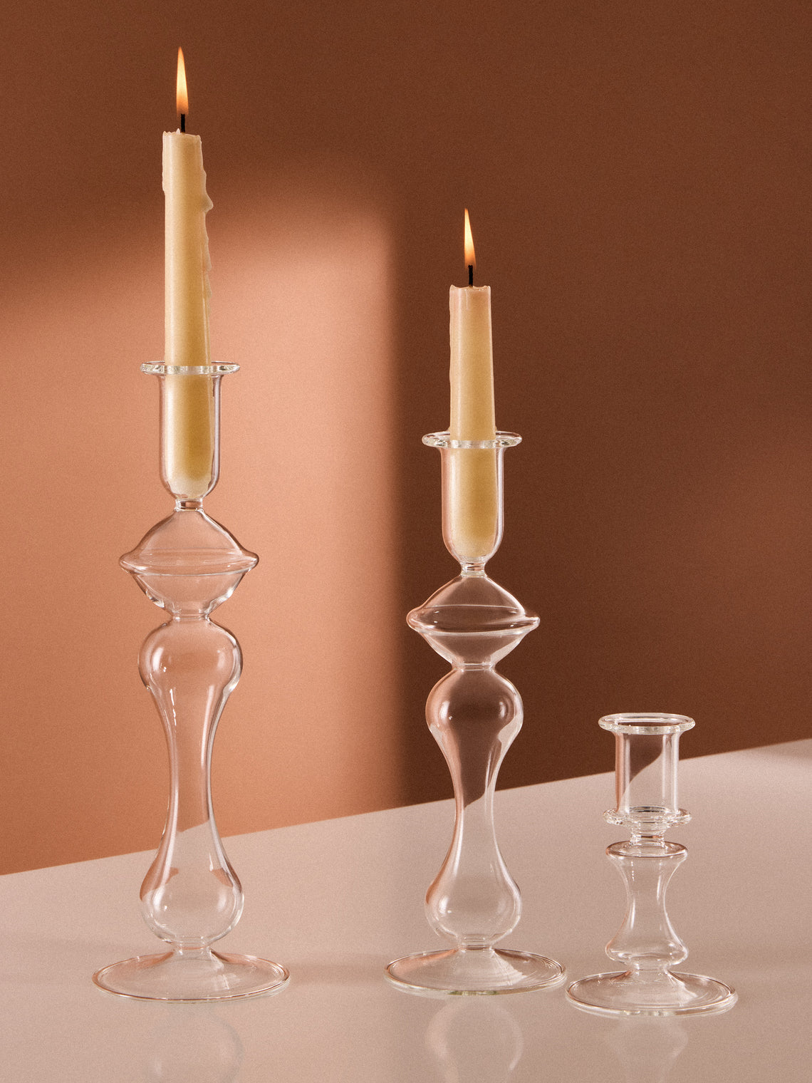 Alya Tannous - | Set of 3 | Iconica Hand-Blown Glass Candlesticks - Clear - ABASK