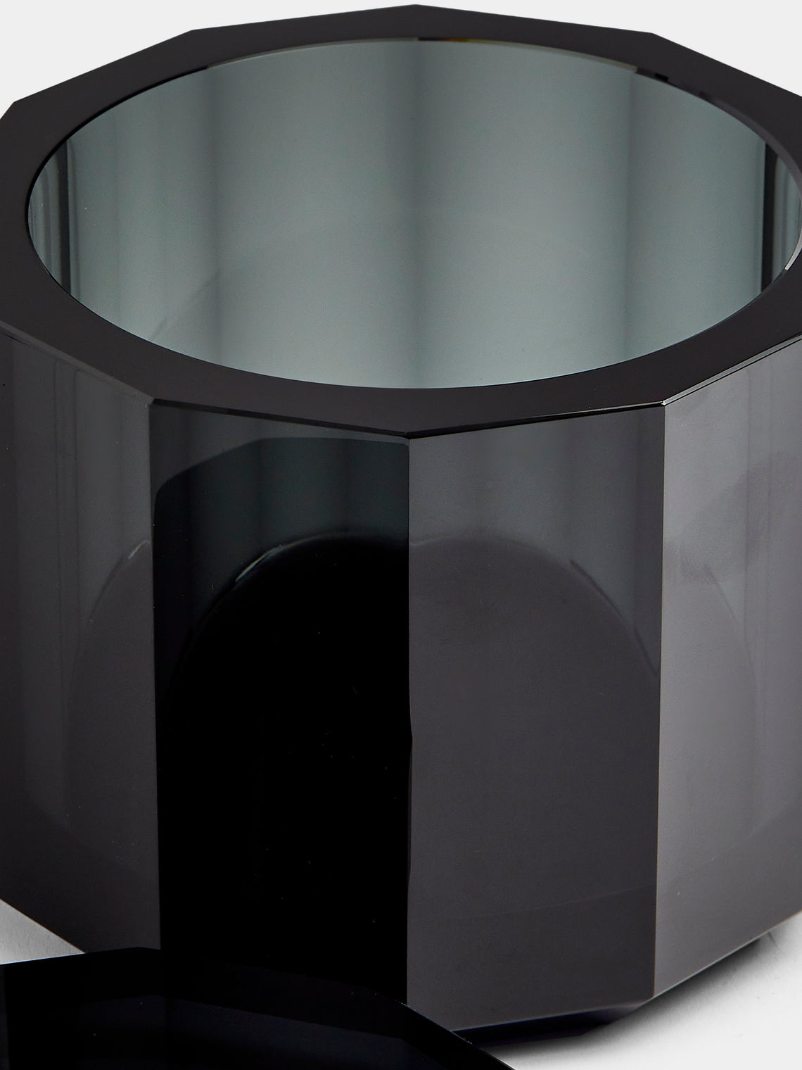 Decor Walther - Cut Crystal Tissue Box - Black - ABASK