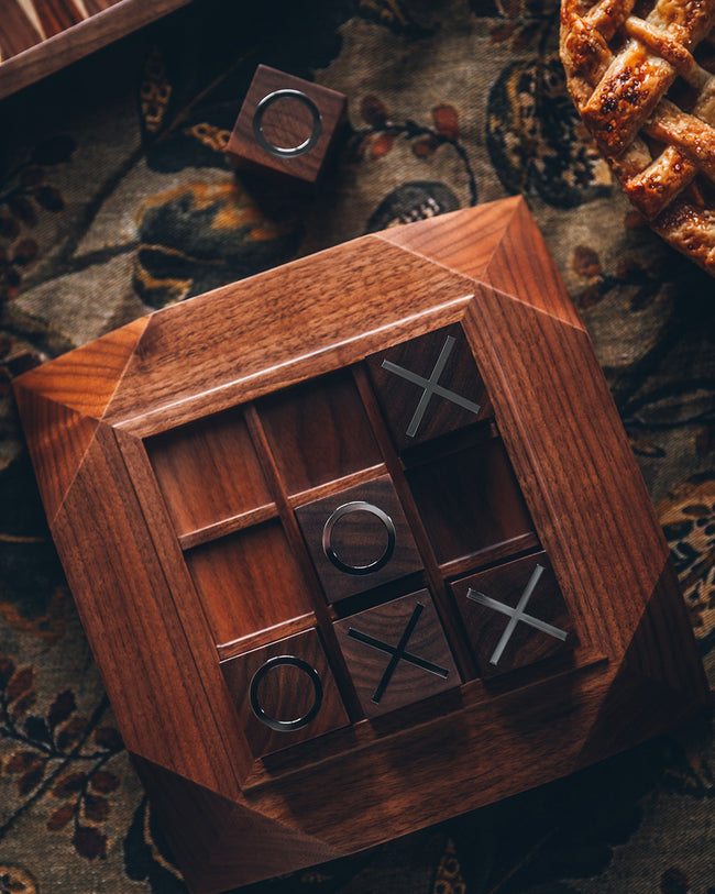 Linley - Lux Walnut Noughts and Crosses - Brown - ABASK