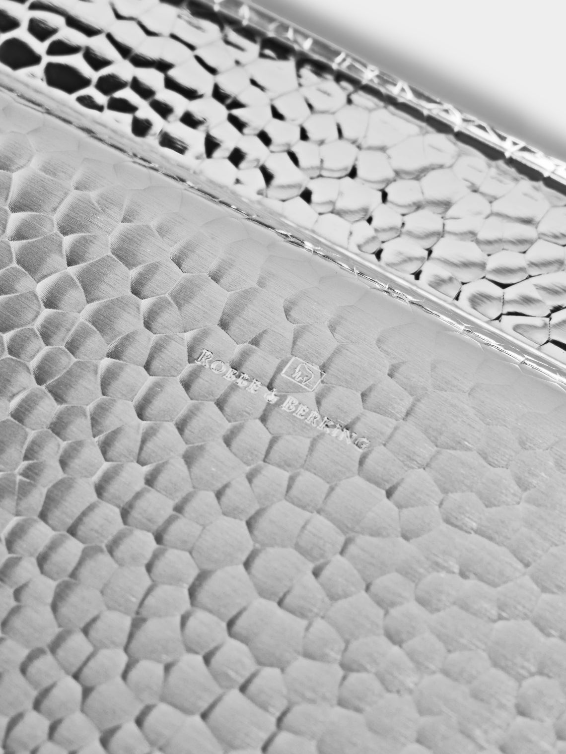 Robbe & Berking - Martelé Silver-Plated Tray (12in/31cm) - Silver - ABASK