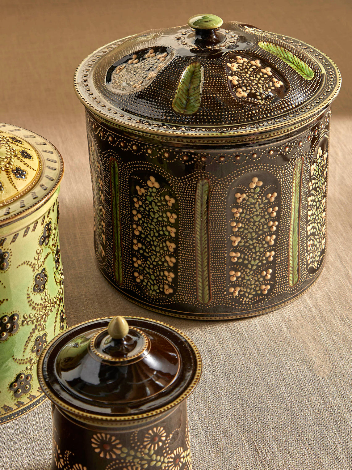 Poterie d’Évires - Flowers Hand-Painted Ceramic Extra Large Pot - Dark brown - ABASK