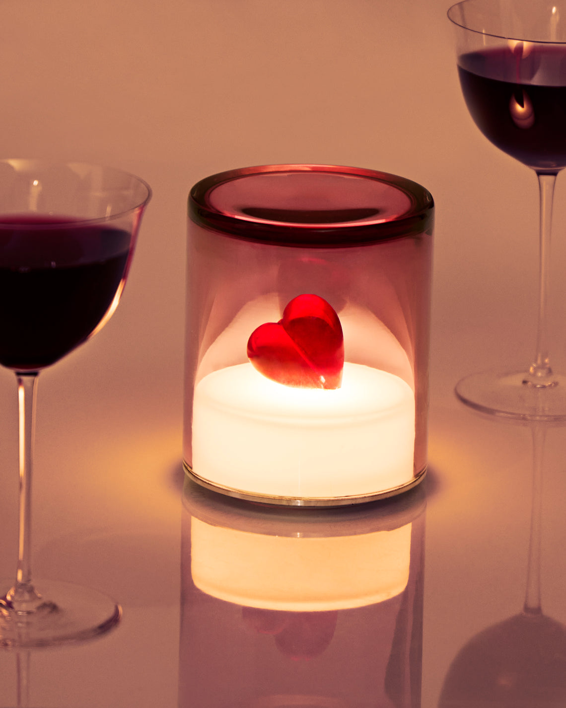 Green Wolf Lighting - Amore Hand-Blown red heart Murano Glass portable light in a pink Rubino cylinder - Pink - ABASK