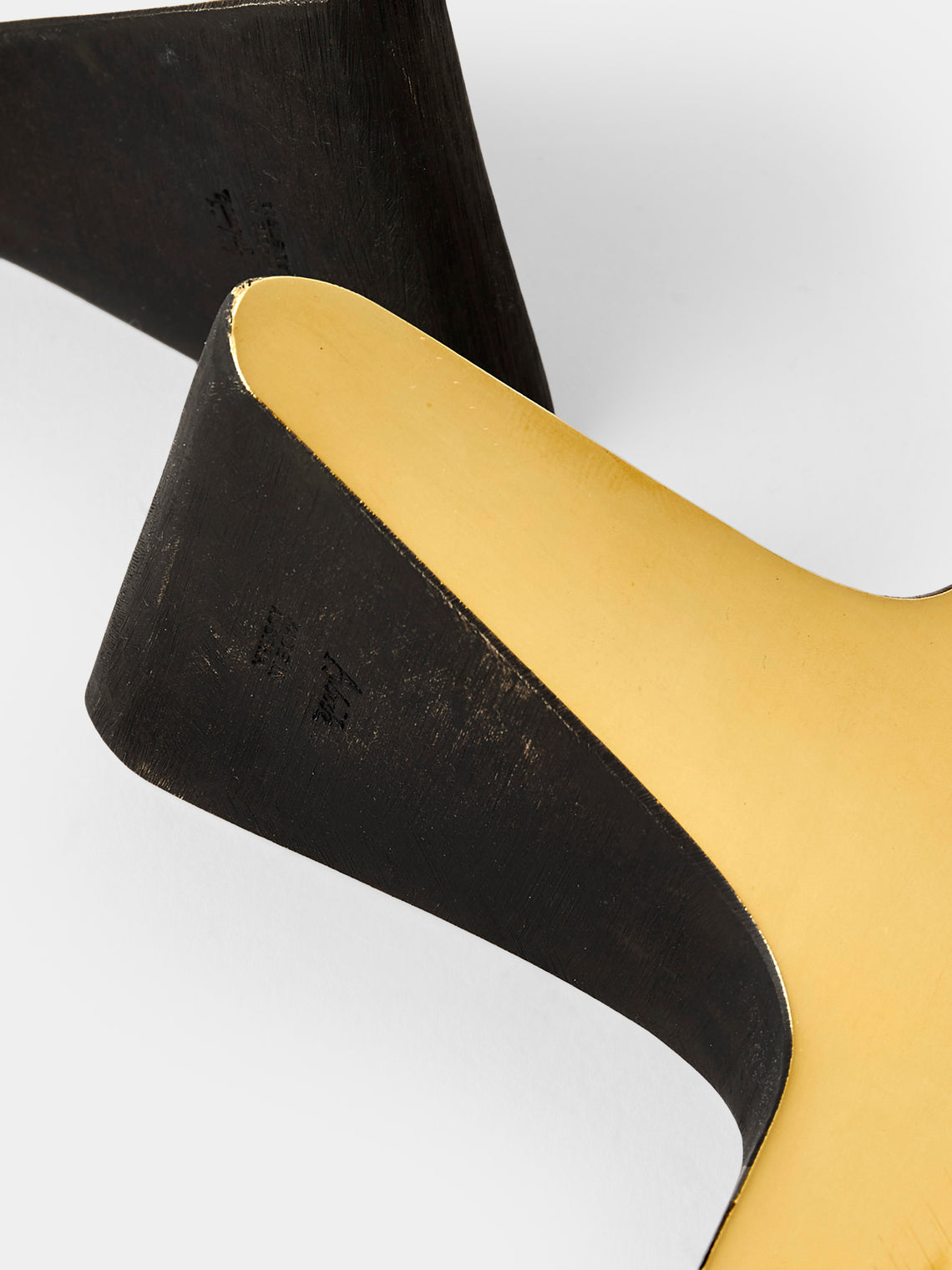 Carl Auböck - T Brass Bookends - Gold - ABASK