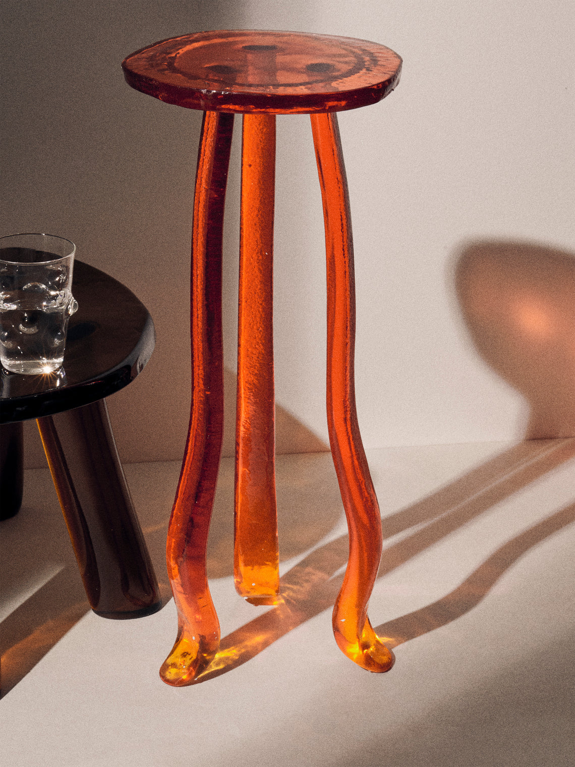 Szymon Keller - Lung Resin Martini Table (23.5in/60cm) - Red - ABASK