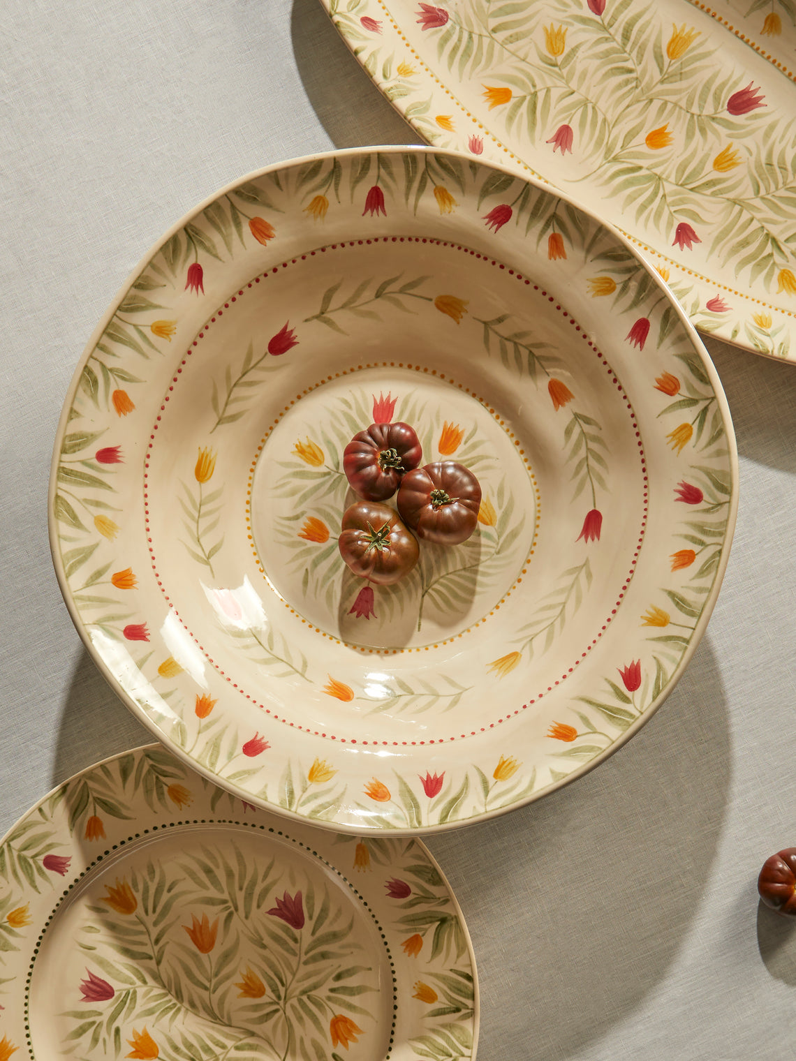 Rosanna Corfe - Tulips Hand-Painted Ceramic Fruit Bowl - Cream - ABASK