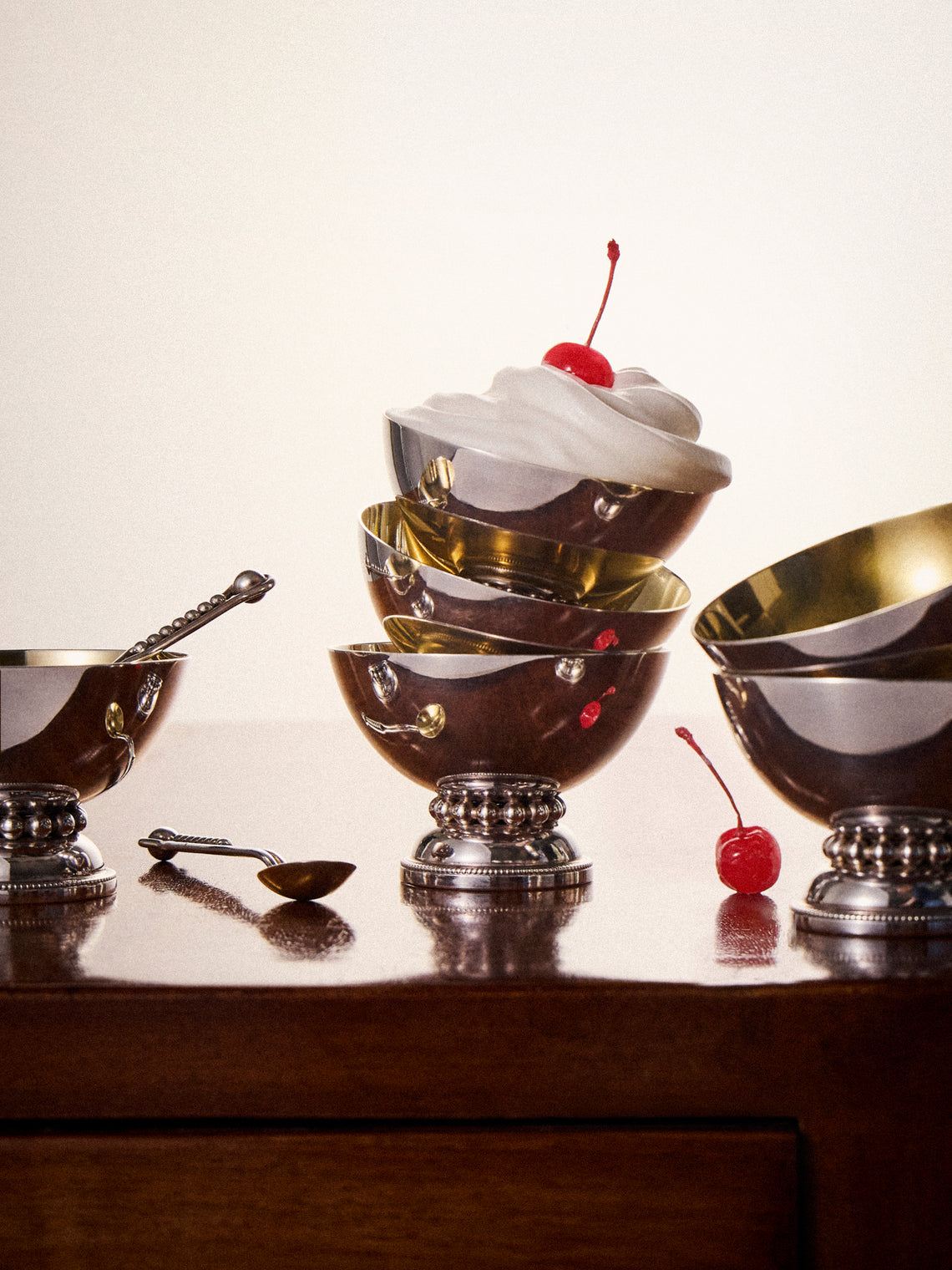 Antique and Vintage - 1930s Silver-Plated Ice Cream Bowls and Spoons (Set of 6) - Silver - ABASK