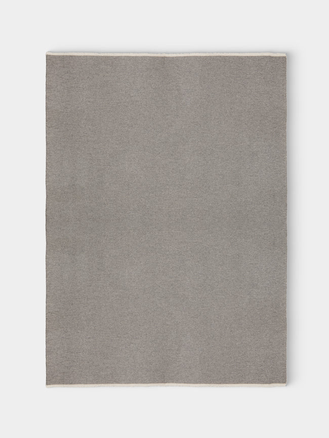 Alonpi - Natte Cashmere Throw (75in/1.9m) - Gray - ABASK