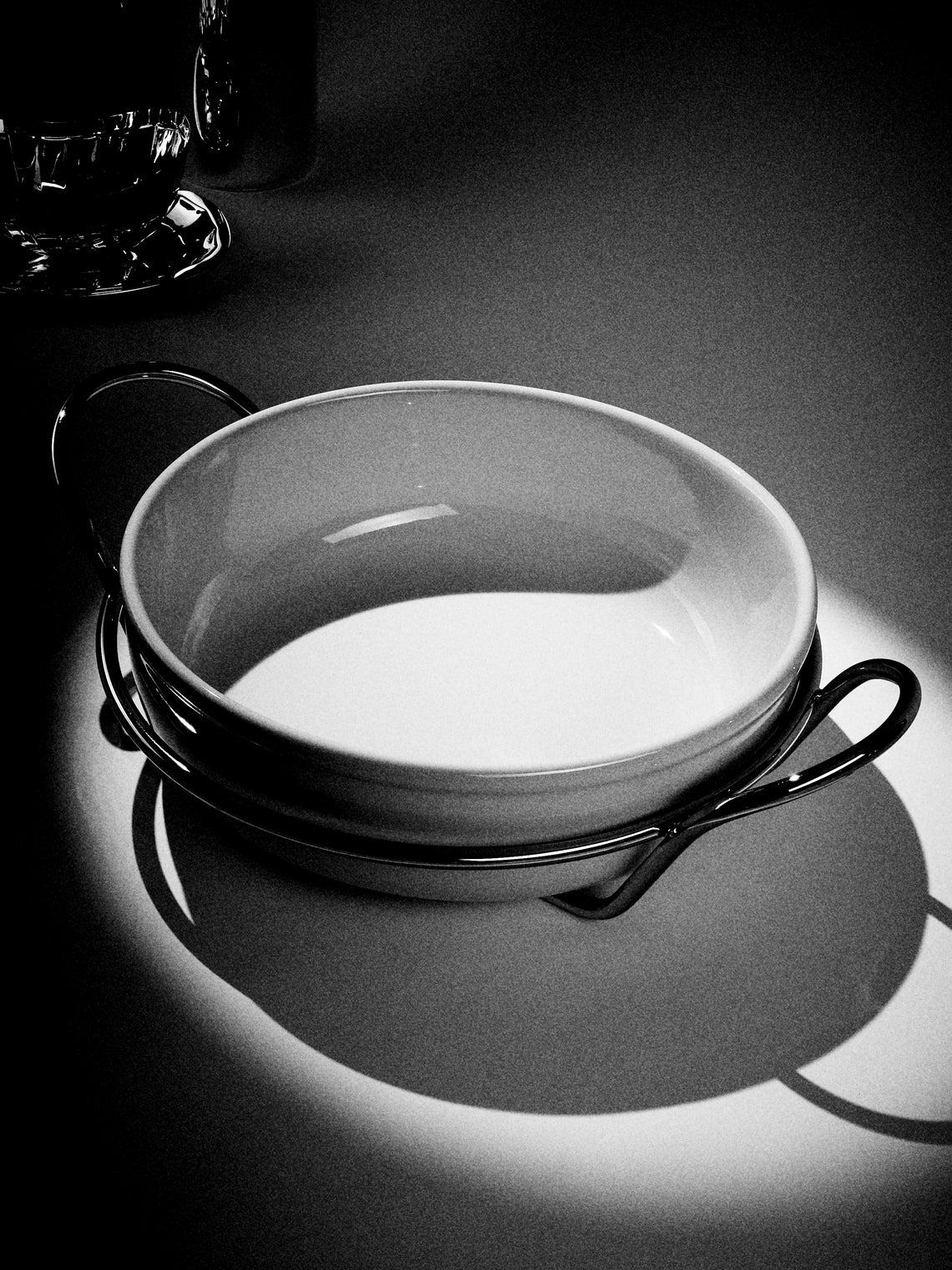 Greggio - Grand Gourmet Porcelain and Silver-Plated Dish with Stand - Silver - ABASK