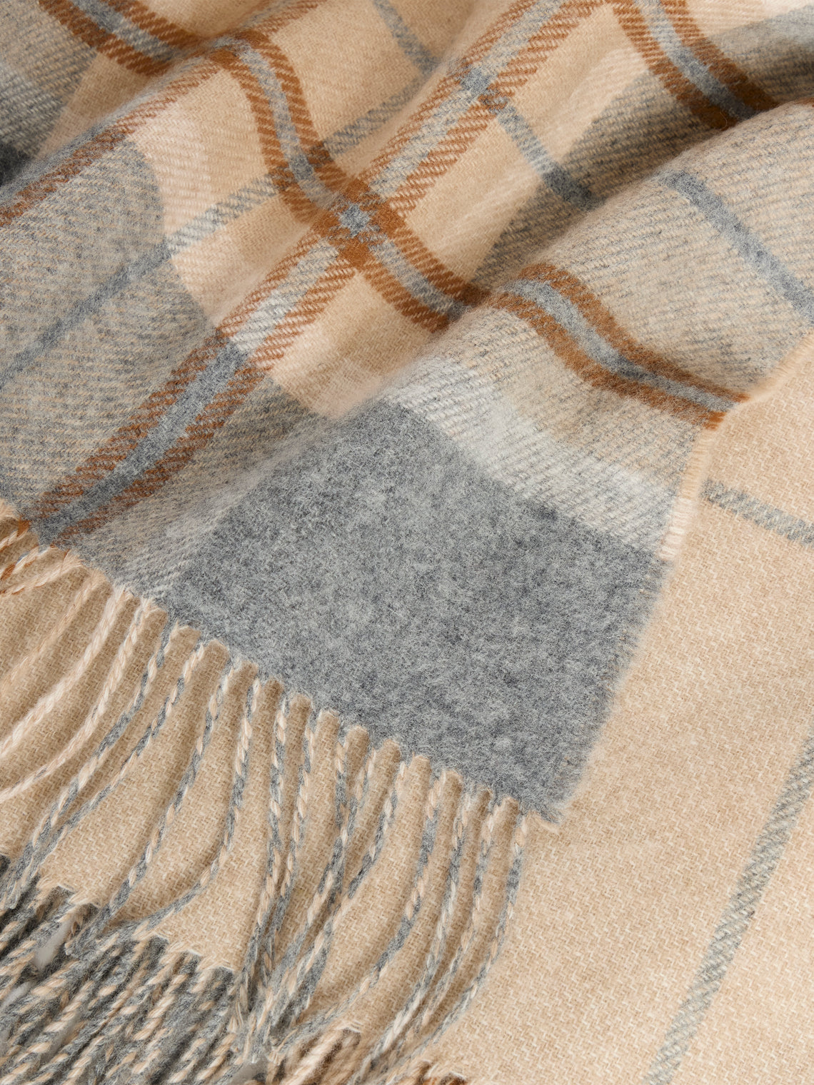 Johnstons of Elgin - Double-Faced Wool Check Throw (75in/1.9m) - Beige - ABASK
