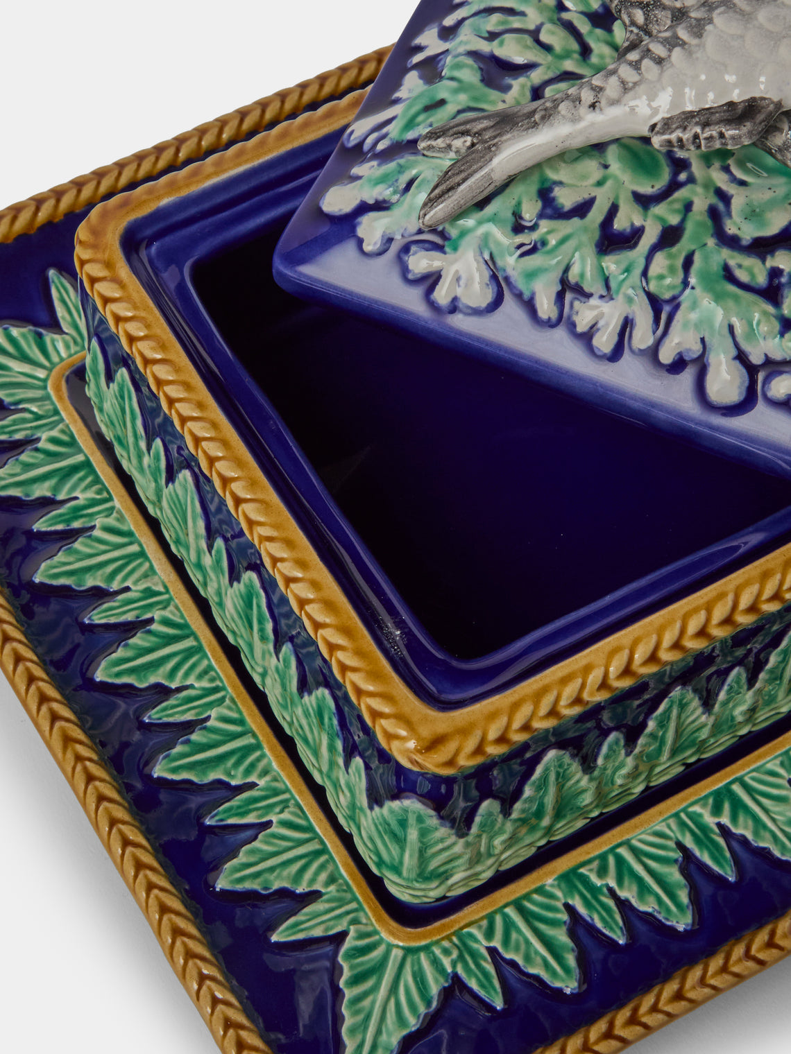 Verdolini - Fish Hand-Painted Majolica Ceramic Box with Stand - Navy - ABASK