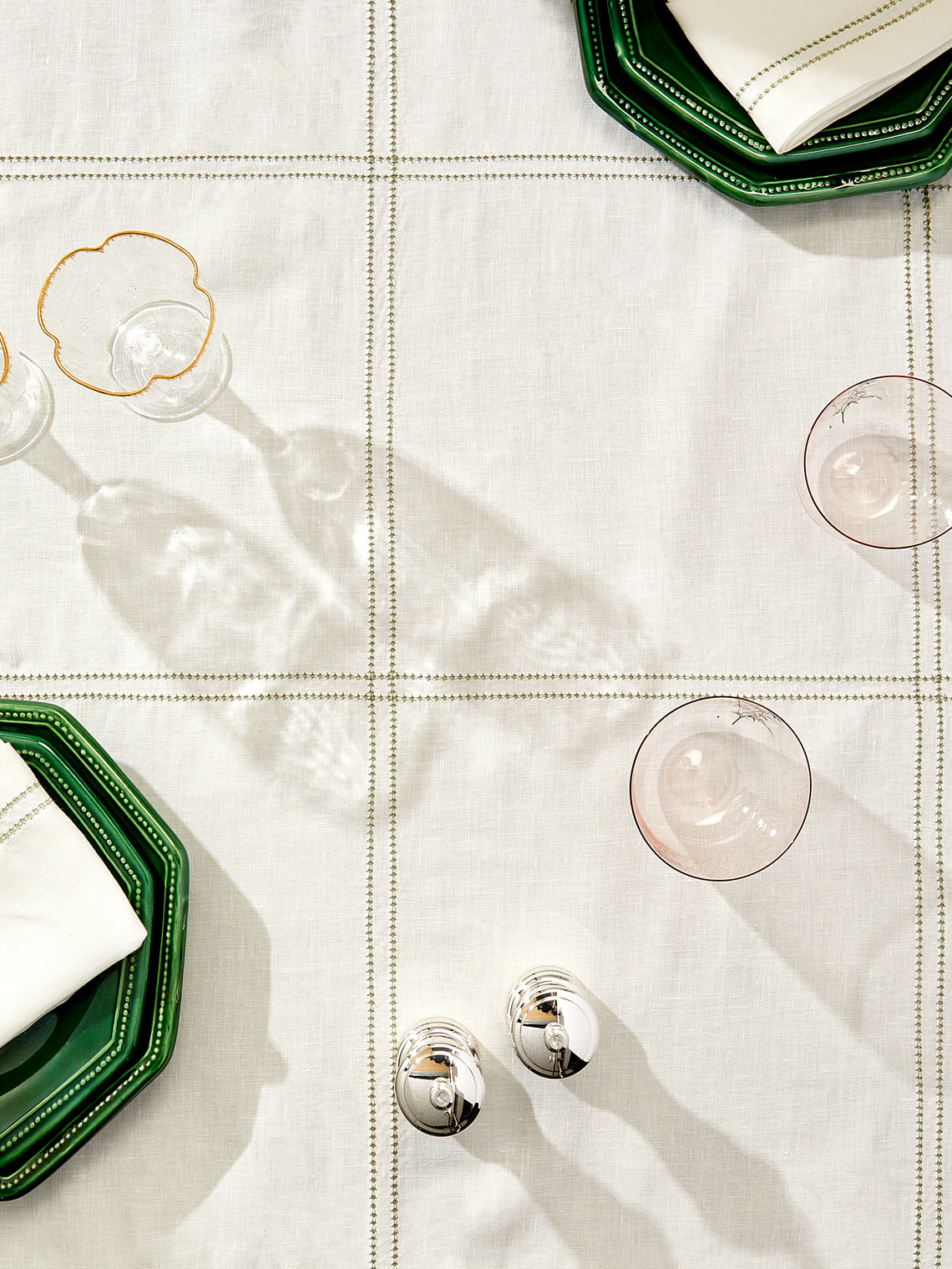 Volga Linen - Botanical Double Hem-Stitch Linen Check Round Tablecloth (110in/2.8m) - White - ABASK