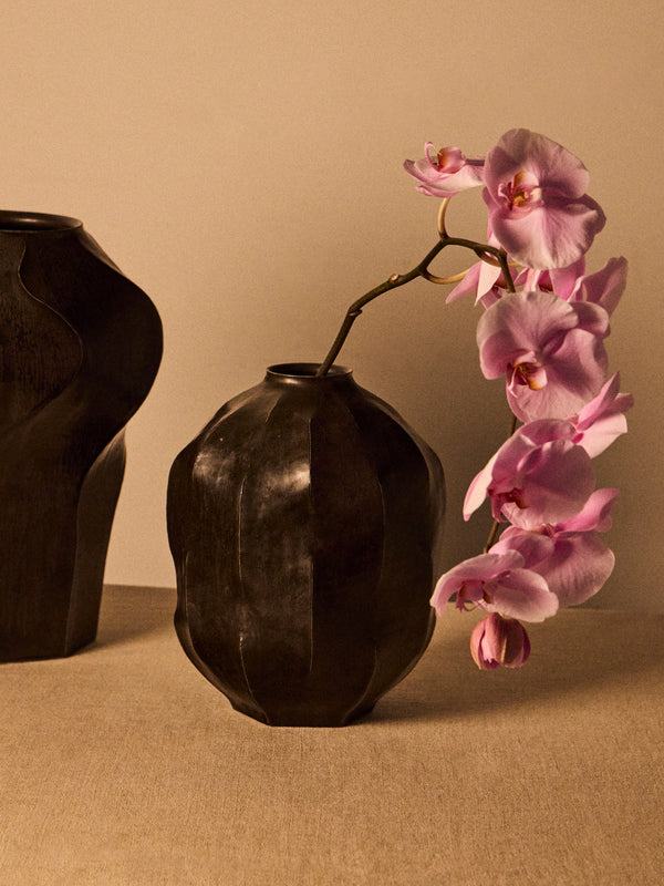 Lee Song-am - Hand-Thrown Stoneware Vase (11.5in/29cm) - Black - ABASK