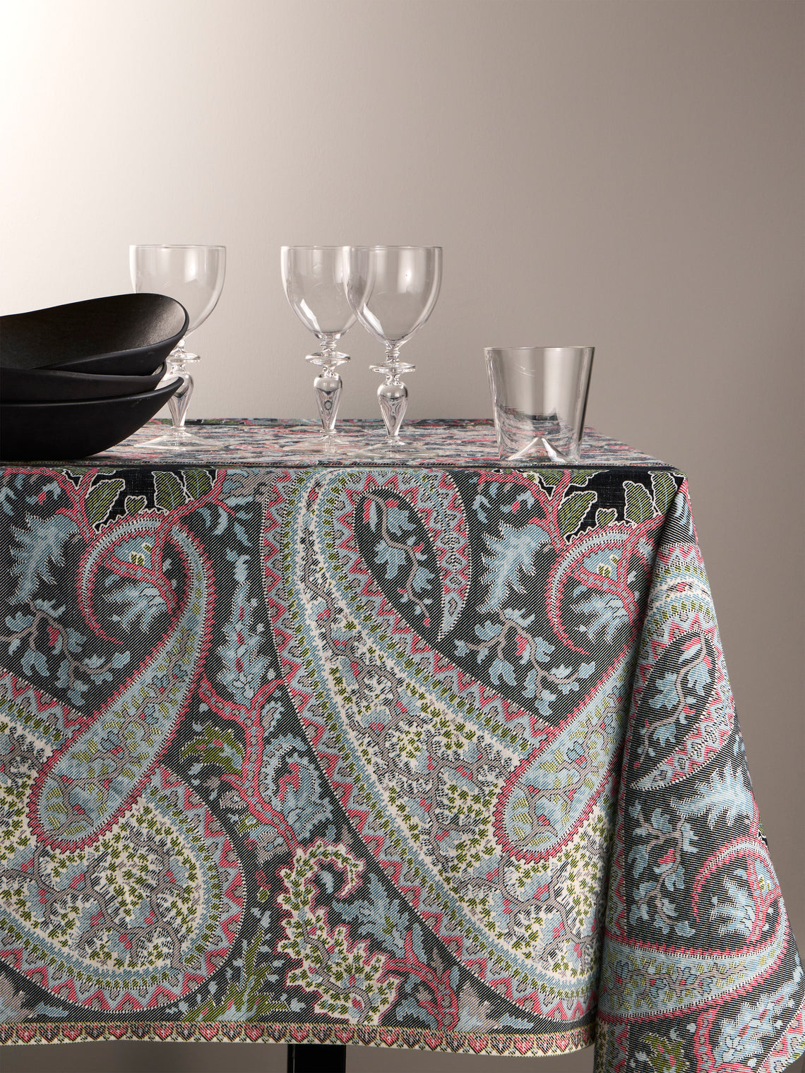 D'Ascoli - Crosby Printed Linen Rectangular Tablecloth (138in/3.5m) - Multiple - ABASK