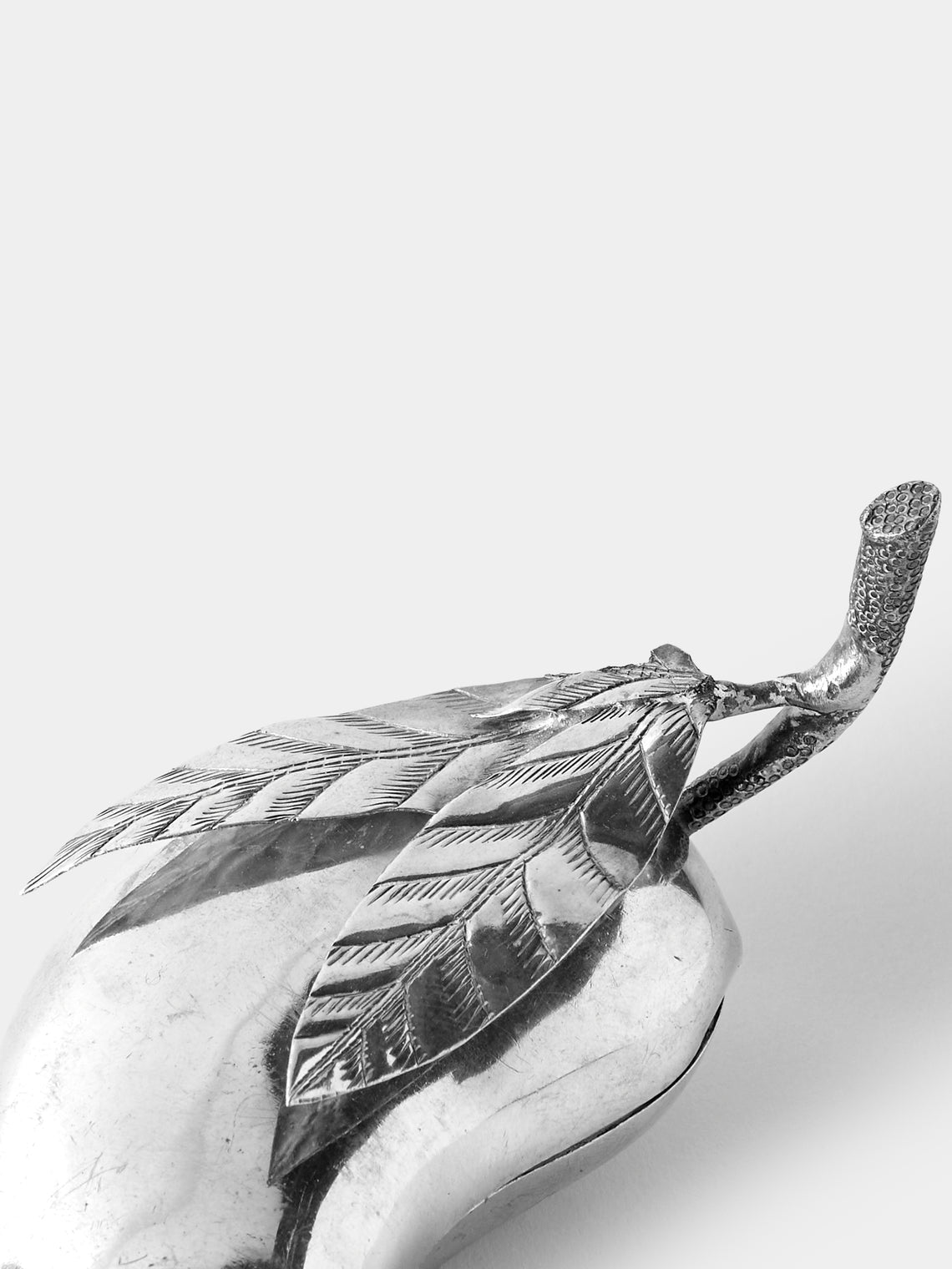 Antique and Vintage - 1900s Solid Silver Aubergine Beetle Box - Silver - ABASK