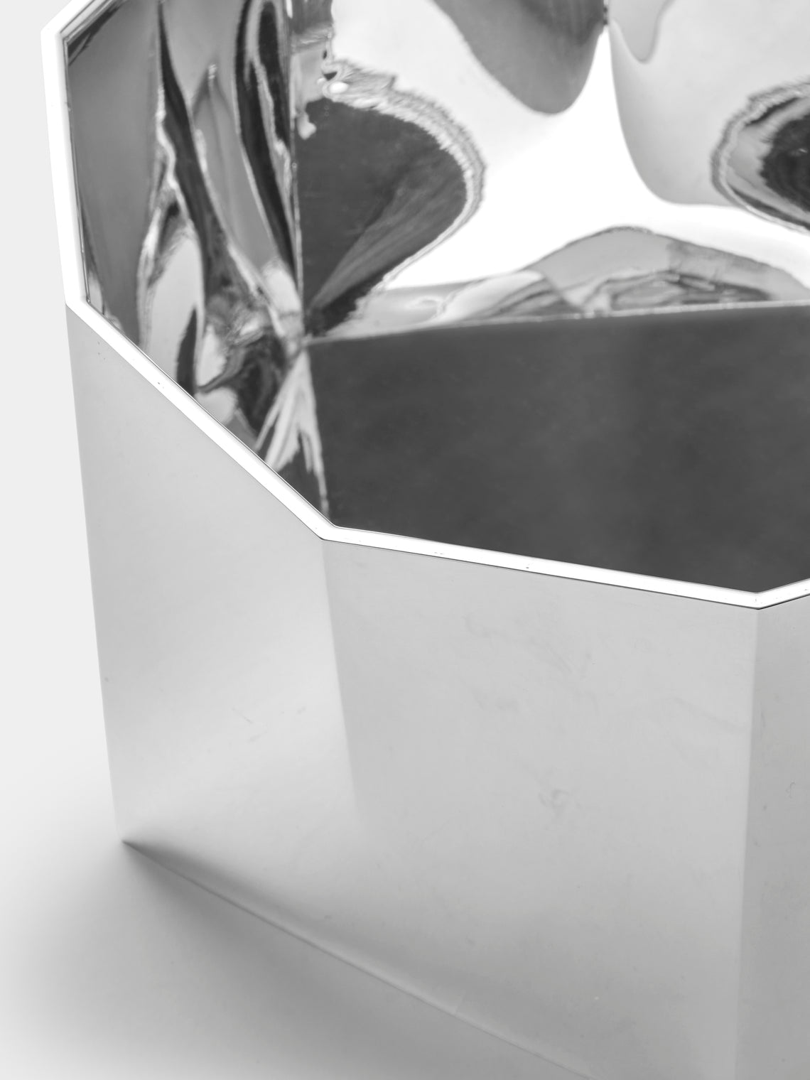 San Lorenzo - 1971 Afra and Tobia Scarpa Polygonal Sterling Silver Vase (7.5in/19cm) - Silver - ABASK