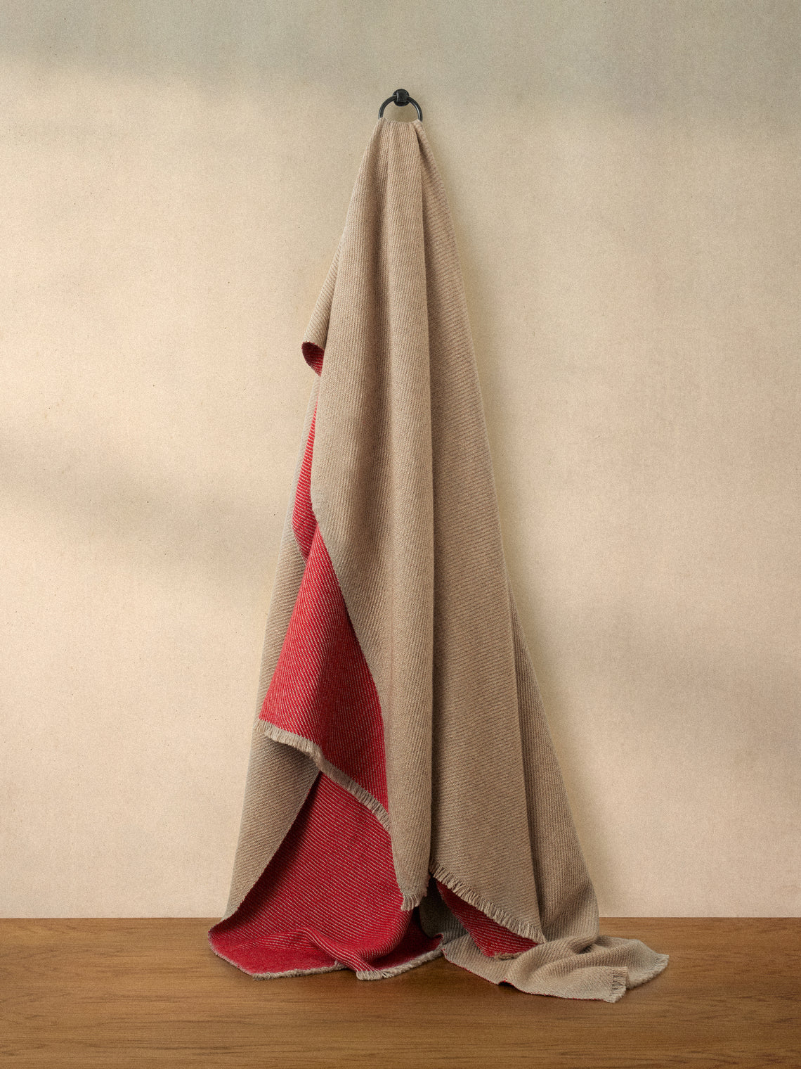 Me & K - Reversible Merino Wool and Cashmere King-Size Blanket (106in/2.7m) - Red - ABASK
