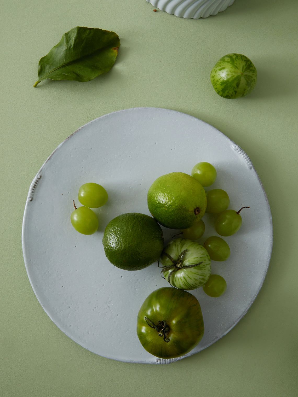 Astier de Villatte - Neptune Hand-Glazed Ceramic Dinner Plate (Set of 2) - White - ABASK