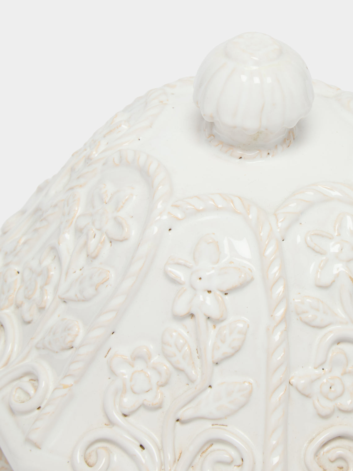 Antique and Vintage - 1920s Émile Tessier Ceramic Soup Tureen with Platter - White - ABASK