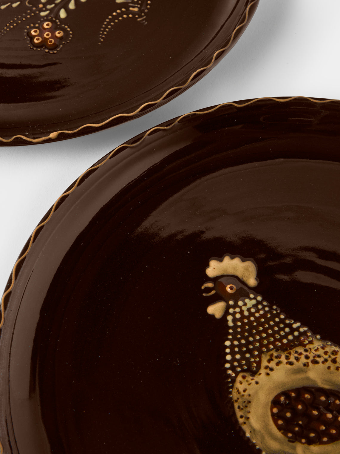 Poterie d’Évires - Animals Hand-Painted Ceramic Dinner Plates – 9.5in/24cm (Set of 4) - Dark Brown - ABASK