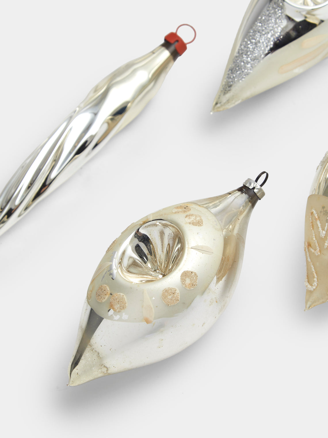 Antique and Vintage - Early-20th-Century Droplets Glass Baubles (Set of 8) - Silver - ABASK