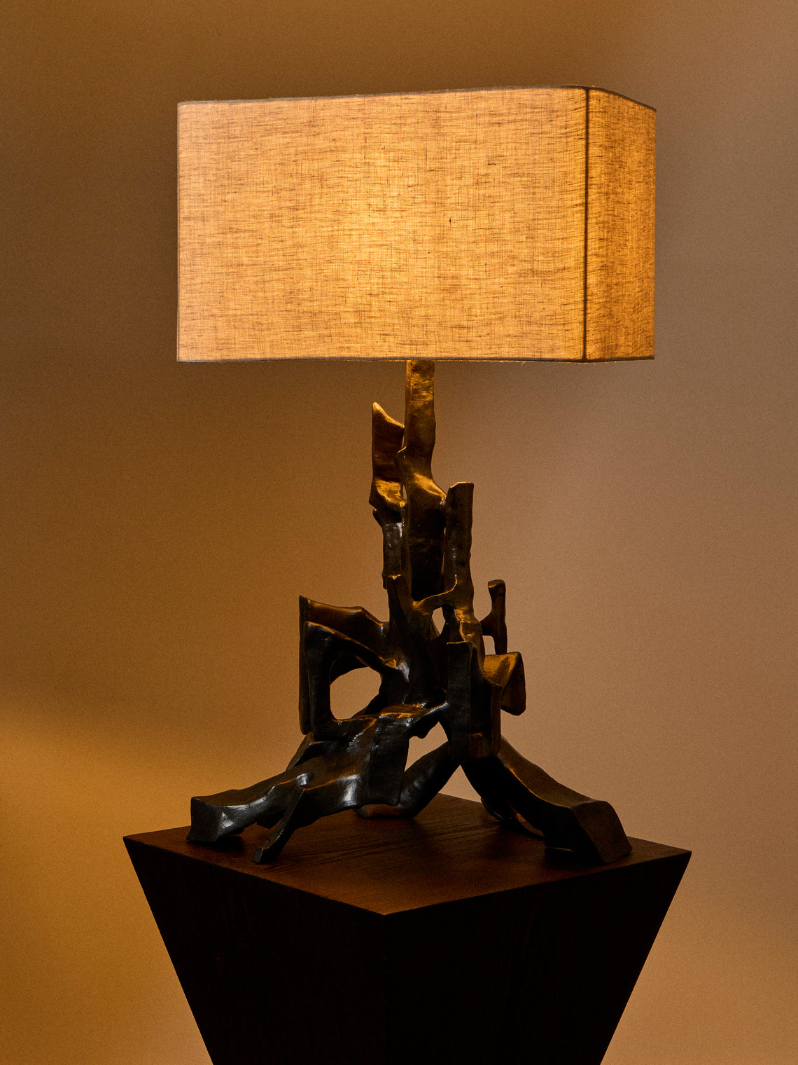 Viya - Maski Brass and Linen Table Lamp - Black - ABASK