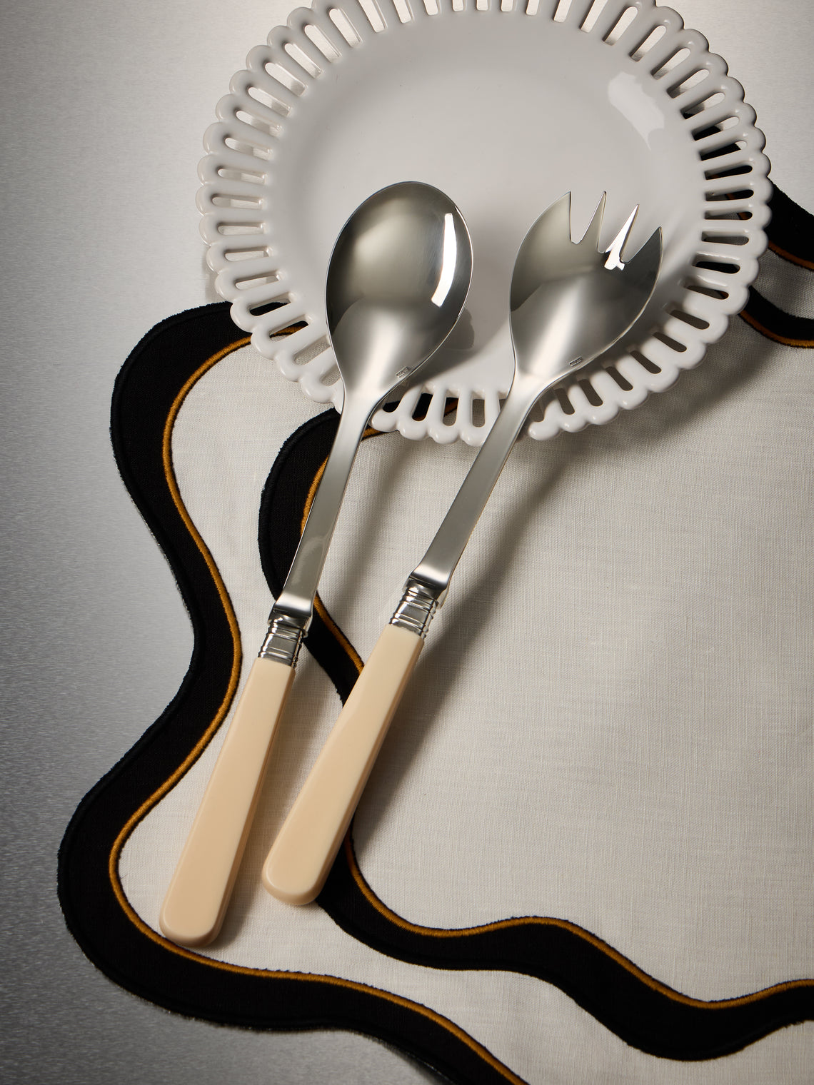 Alain Saint-Joanis - | Set of 2 | Joyau Resin Salad Servers - Cream - ABASK