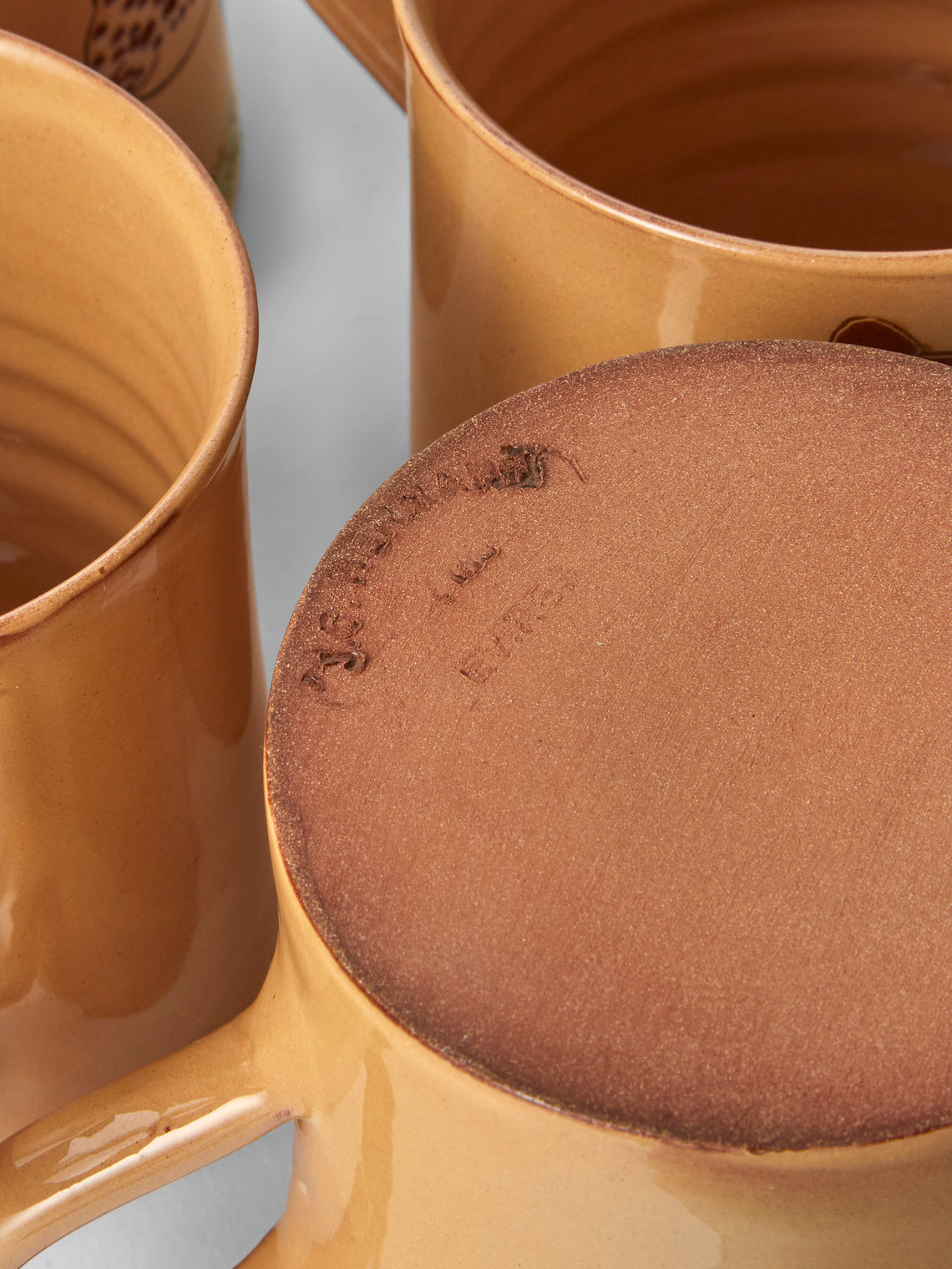 Poterie d’Évires - Animals Hand-Painted Ceramic Mugs (Set of 4) - Cream - ABASK