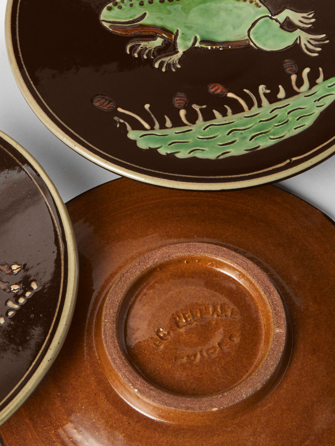 Poterie d’Évires - Animals Hand-Painted Ceramic Plates – 5.5in/14cm (Set of 4) - Dark Brown - ABASK