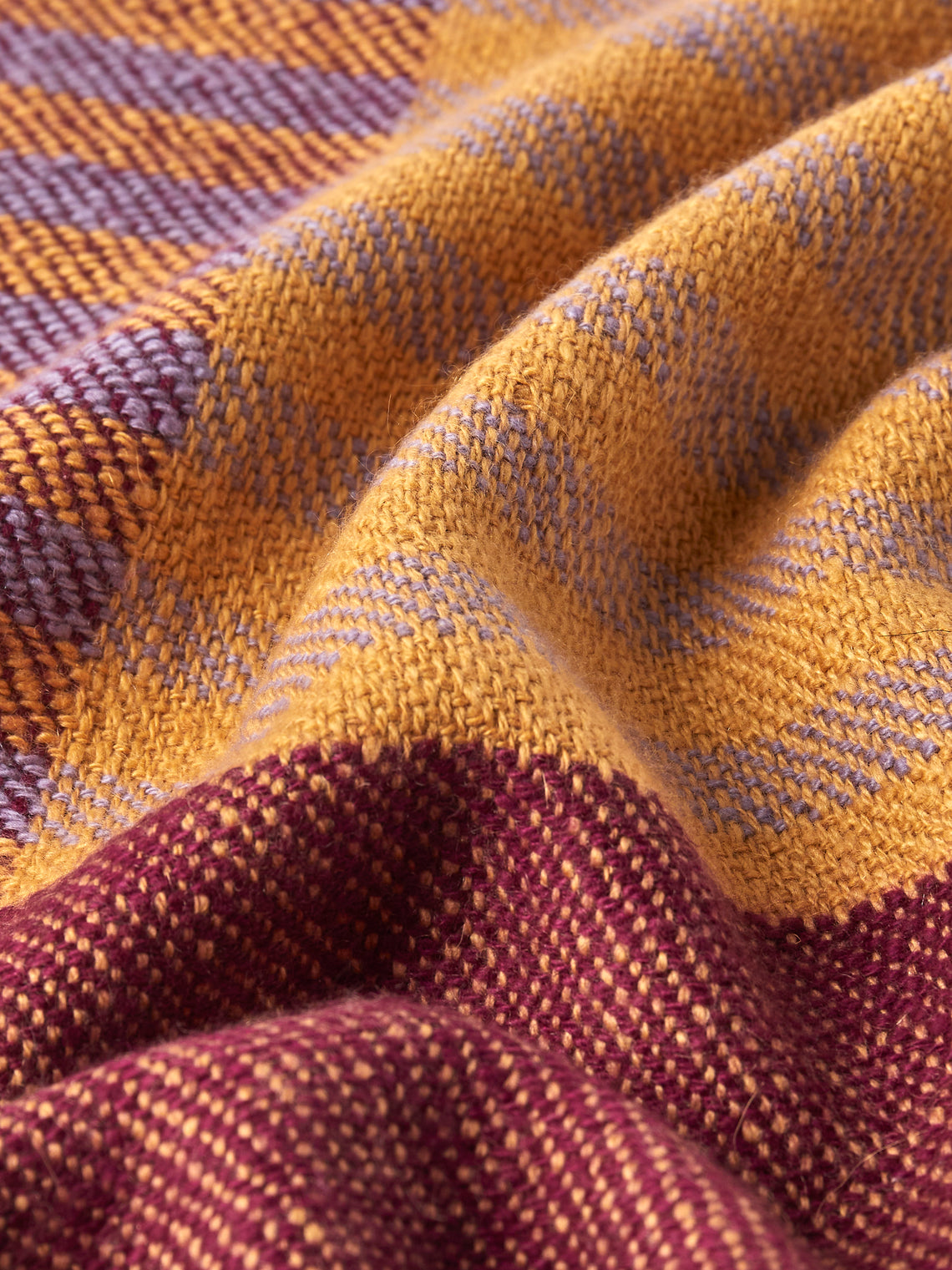 Me & K - Srinagar Cashmere Tartan Throw (75in/1.9m) - Red - ABASK