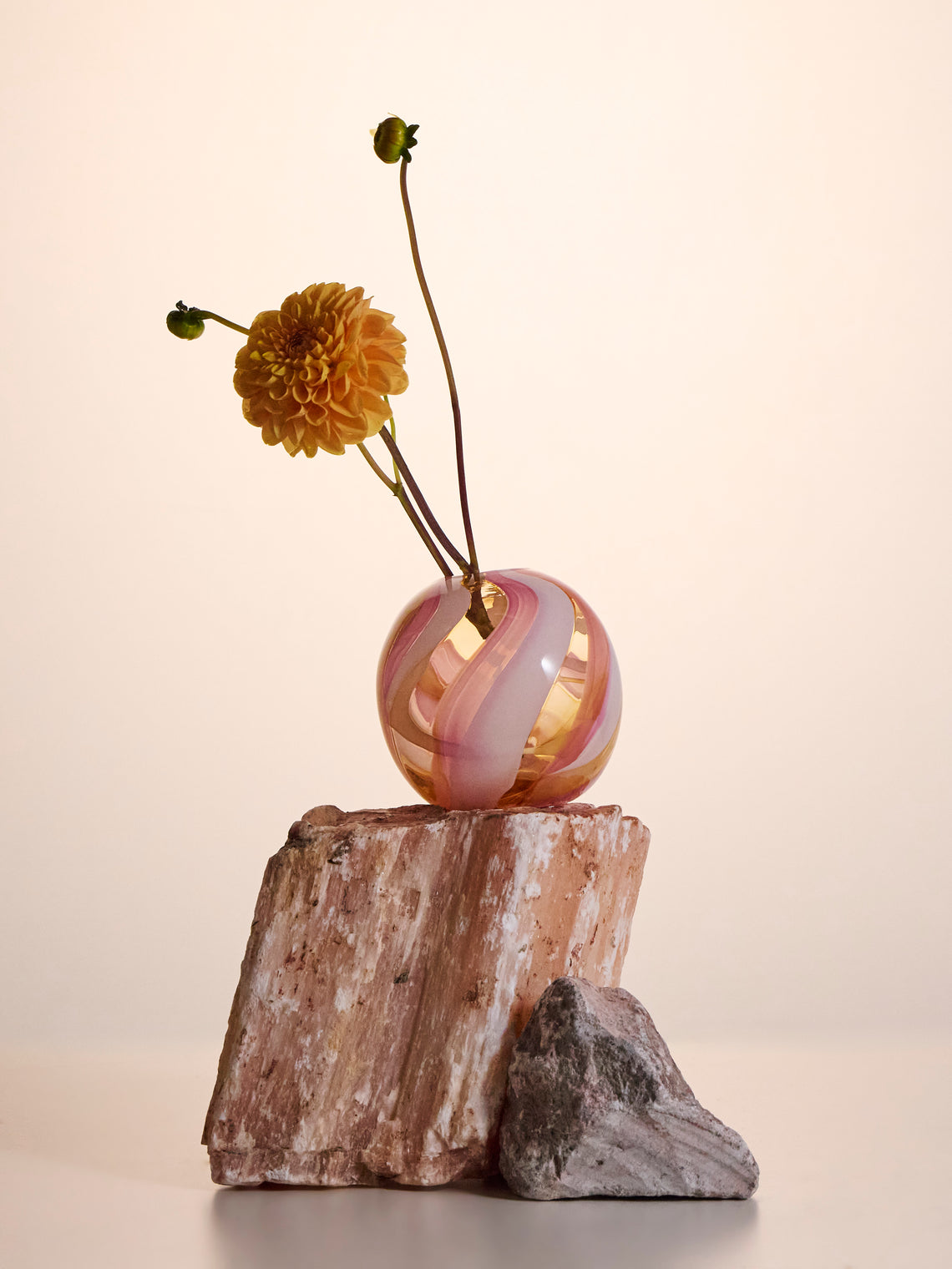 Moonarij - Babymoon Hand-Blown Glass Vase (4.5in/12cm) - Pink - ABASK