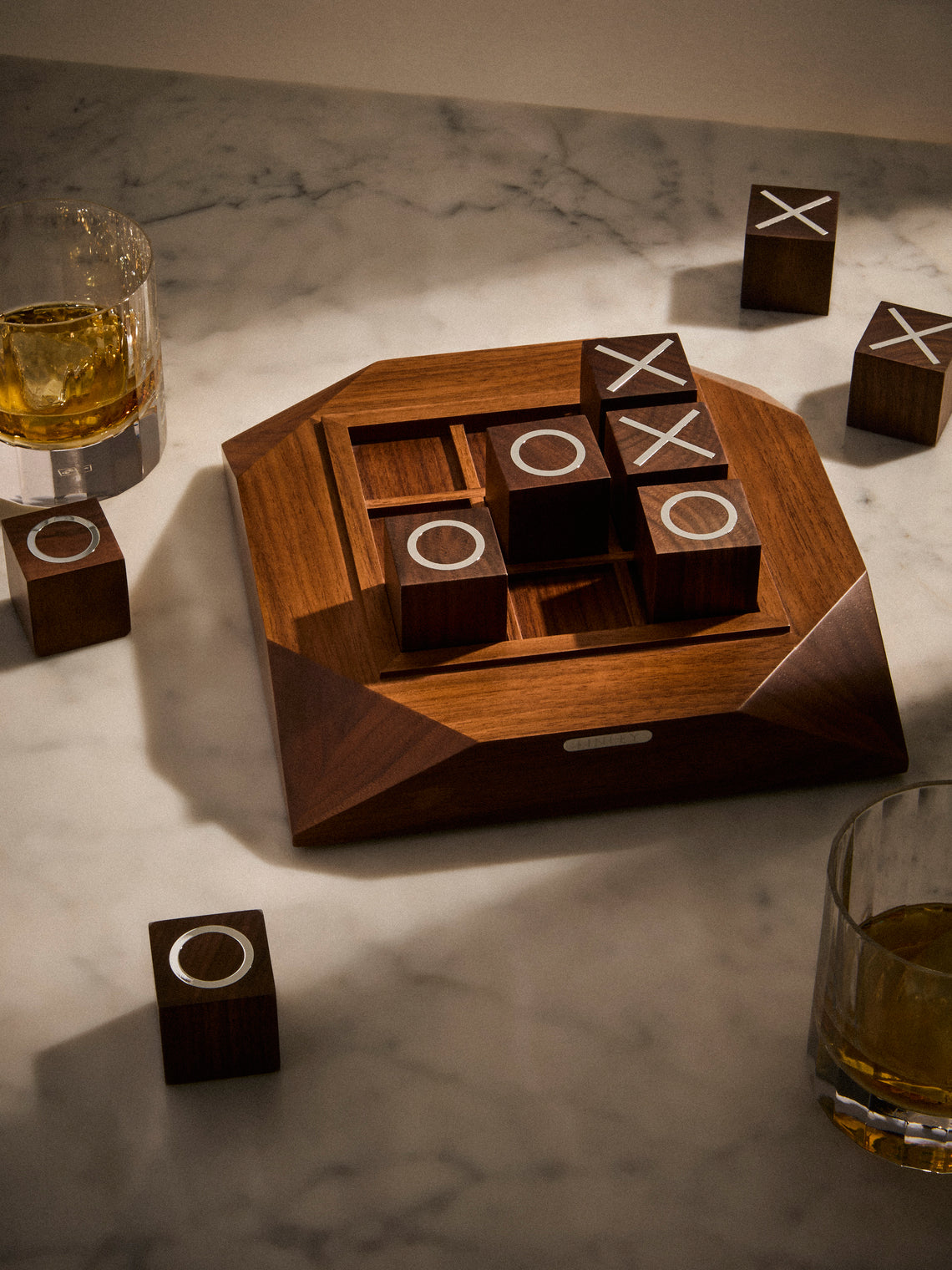 Linley - Lux Walnut Noughts and Crosses - Brown - ABASK