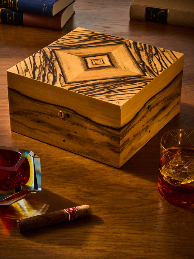 Elie Bleu - Royal Ebony Humidor Case (75 Cigars) - Dark Brown - ABASK