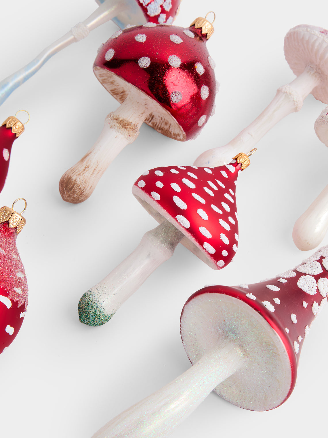 ABASK Decorations - Traditional Mushrooms Hand-Blown Glass Baubles (Set of 8) - Red - ABASK