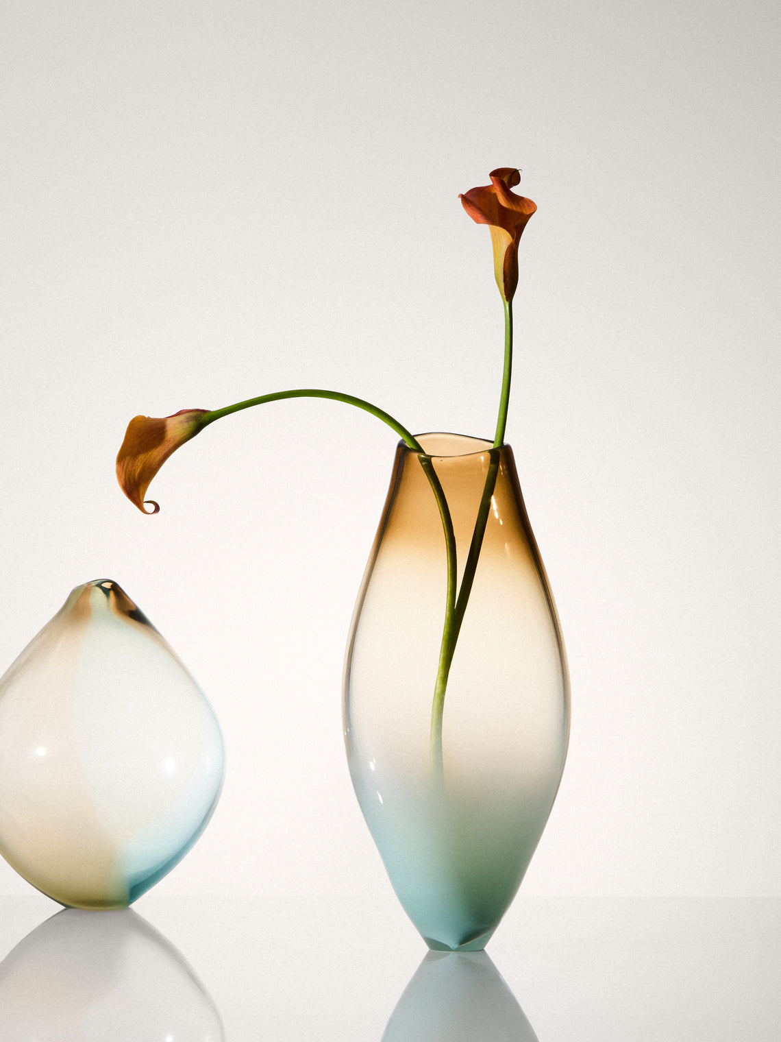 Michèle Oberdieck - Nord Tawny Hand-Blown Glass Vase (15.5in/39cm) - Multiple - ABASK