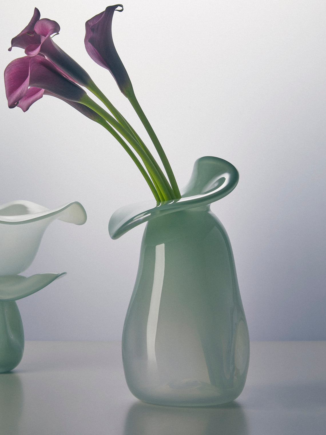 Oog Objects - 12 Hand-Blown Glass Vase (10in/26cm) - Green - ABASK