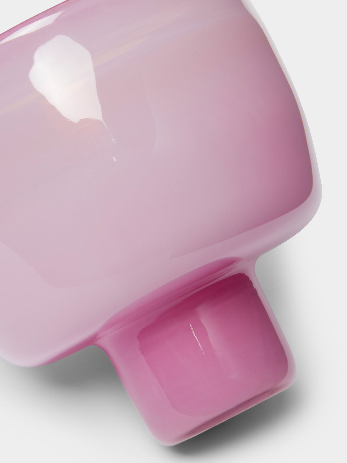 Pierrot Doremus - Hand-Blown Glass Ice Cream Bowls (Set of 4) - Pink - ABASK