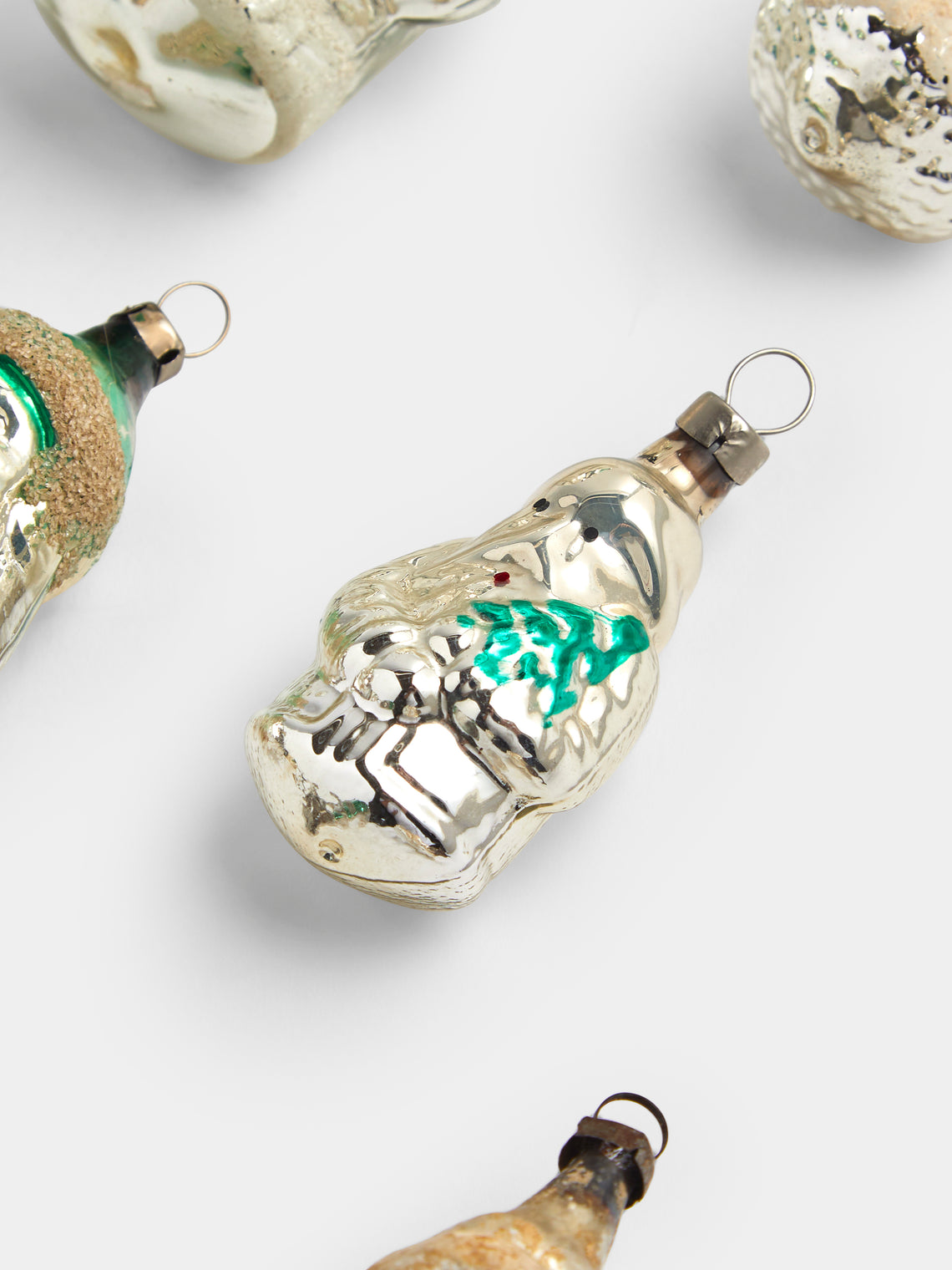 Antique and Vintage - Early-20th-Century Father Christmas Glass Baubles (Set of 8) - Silver - ABASK