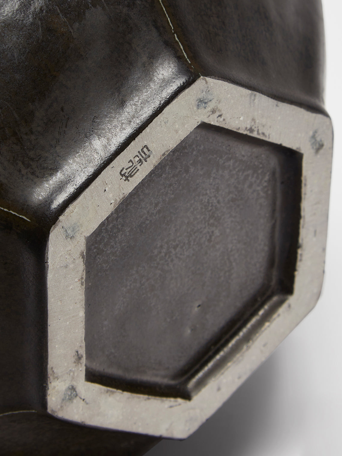 Lee Song-am - Hand-Thrown Stoneware Vase (11.5in/29cm) - Black - ABASK