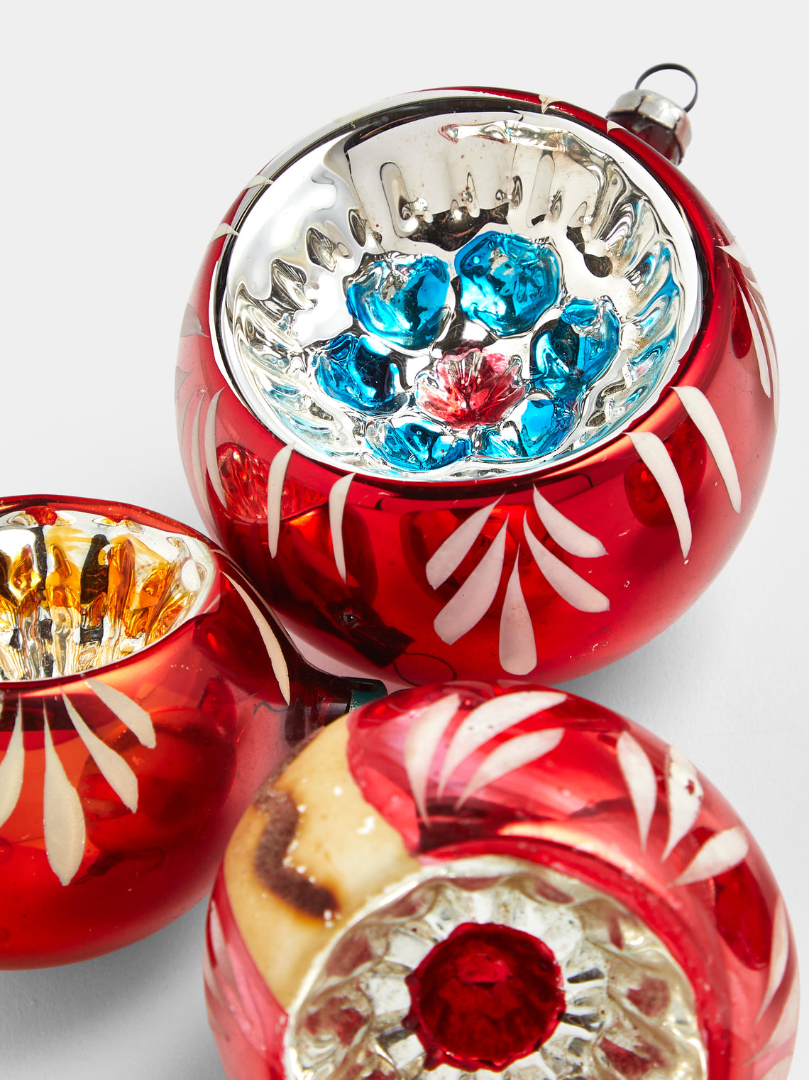 Antique and Vintage - Early-20th-Century Reflective Glass Baubles (Set of 5) - Red - ABASK