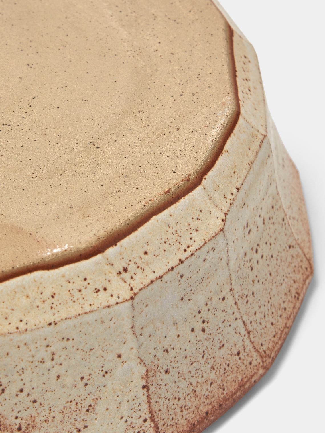 Adam Ross - Hand-Thrown Ceramic Faceted Serving Bowl - Beige - ABASK