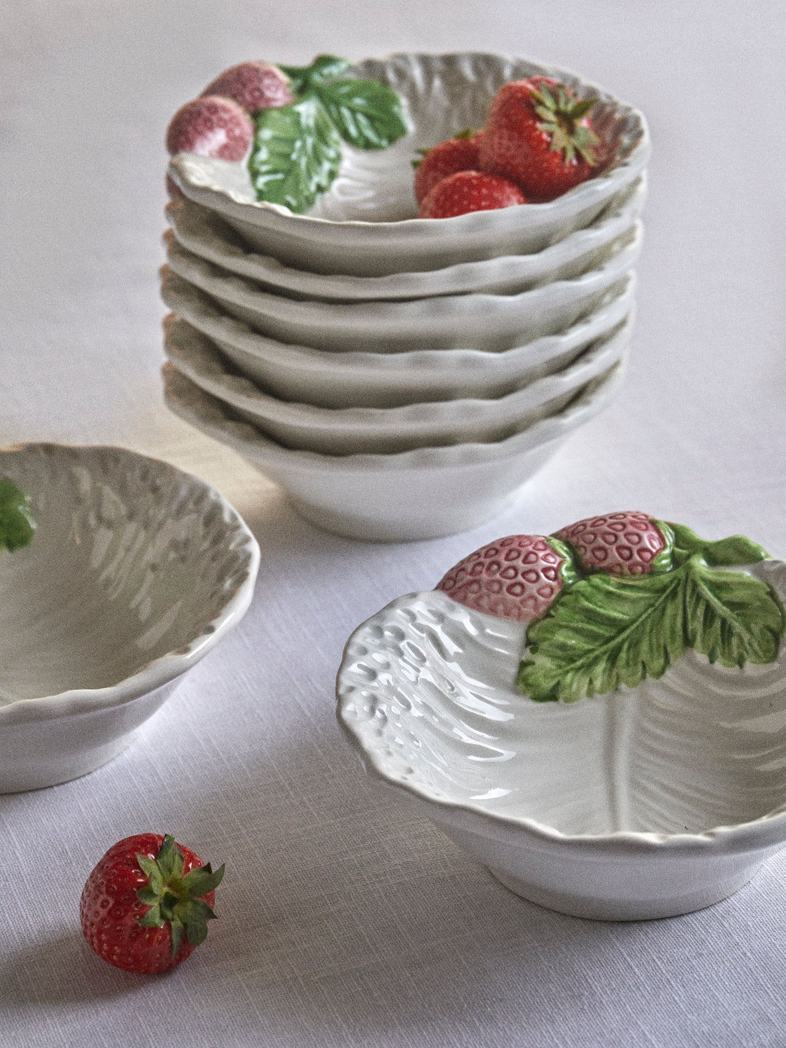 Antique and Vintage - Mid-Century Strawberries Ceramic Bowls (Set of 8) - White - ABASK