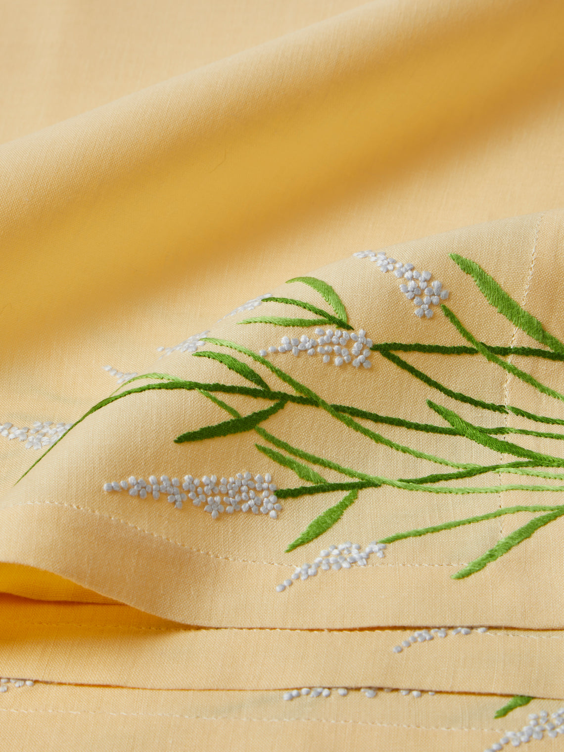 Taf Firenze - | Set of 6 | Floral Hand-Embroiderd Linen Placemats and Napkins - Yellow - ABASK