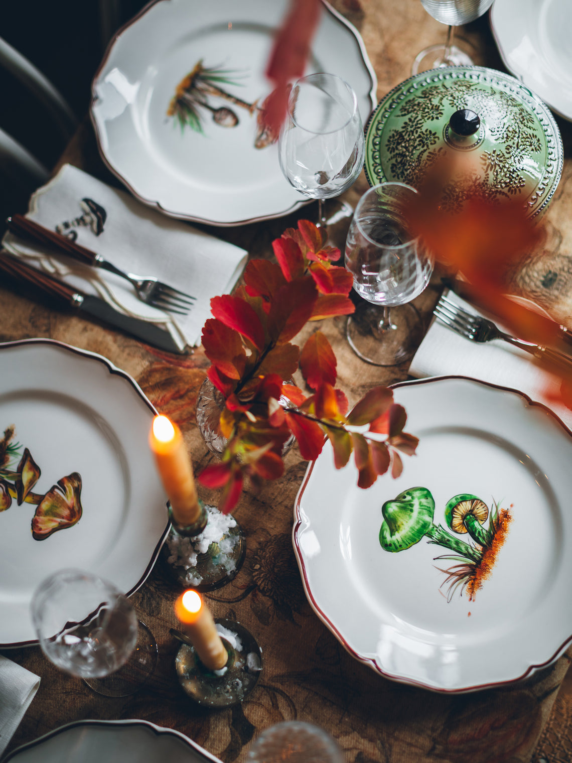 Este Ceramiche - Bristol Mushrooms Hand-Painted Ceramic Dinner Plates – 11in/27.5cm (Set of 6) - White - ABASK