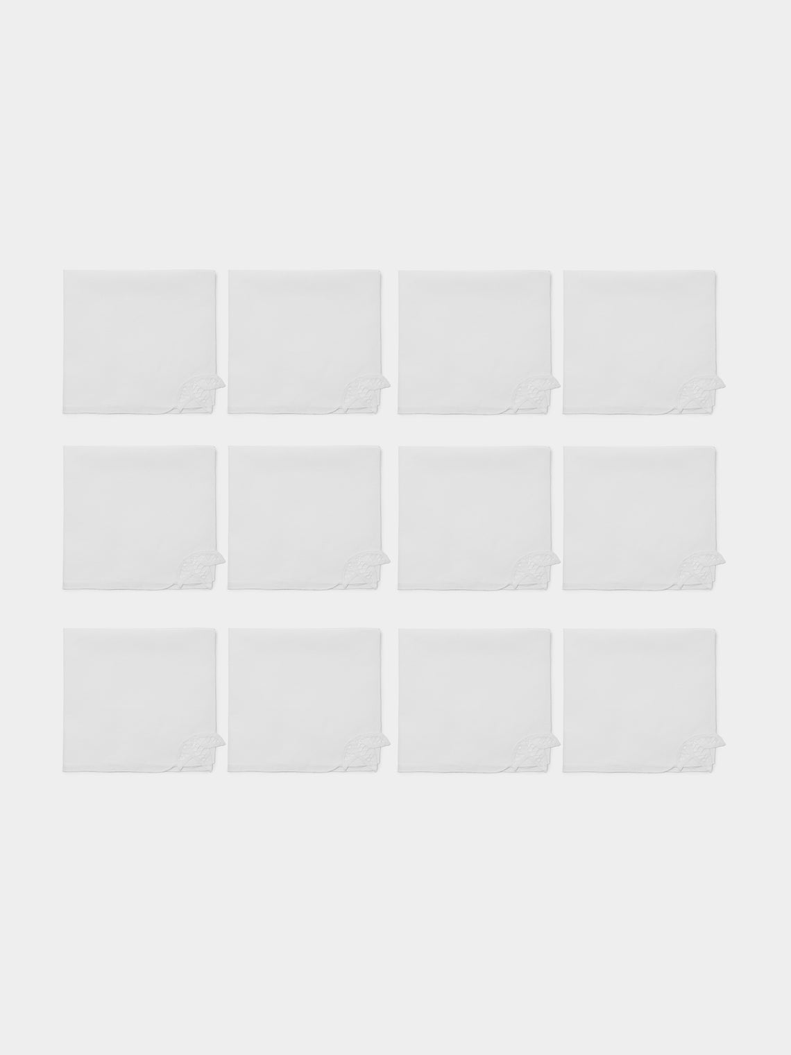 Rolande du Dreuilh Créations - Lacework Tablecloth with Napkins – 106.5in/2.7m (Set of 12) - White - ABASK