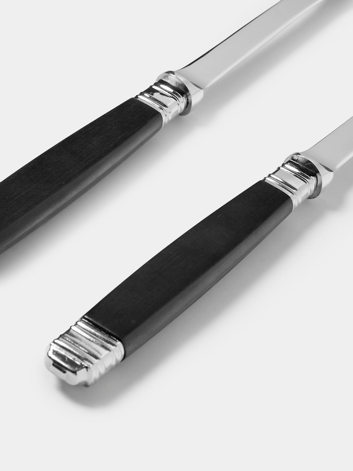 Alain Saint-Joanis - | Set of 2 | Empire Resin Salad Servers - Black - ABASK