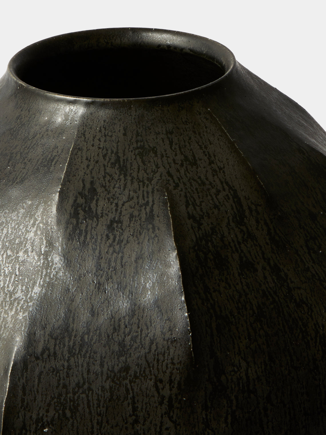 Lee Song-am - Black Clay Vase (13.5in/34cm) - Black - ABASK