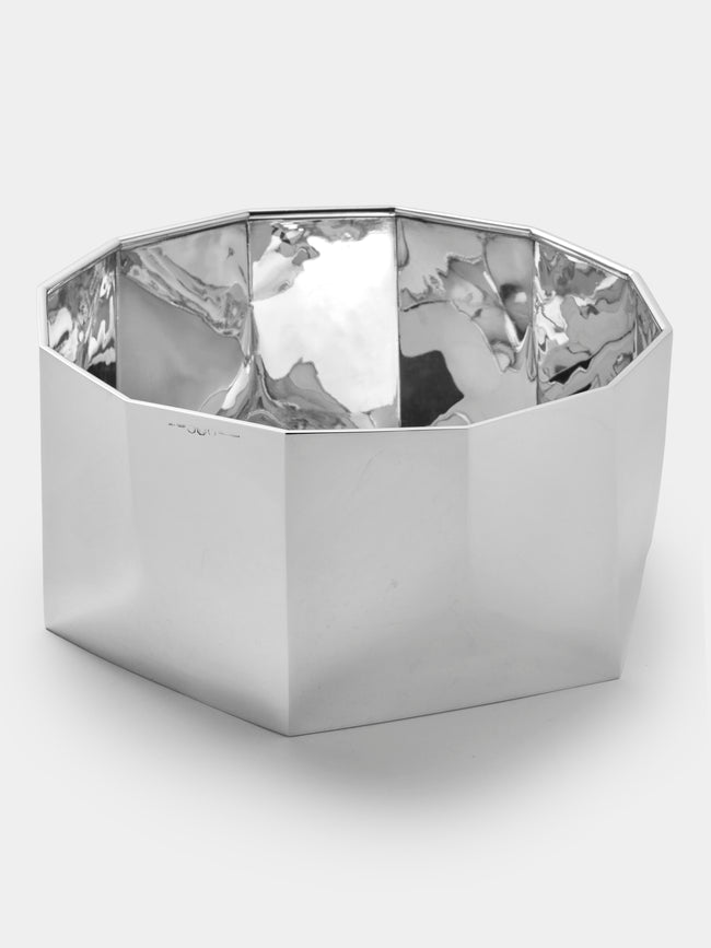 San Lorenzo - 1971 Afra and Tobia Scarpa Polygonal Sterling Silver Vase (9in/23.5cm) - Silver - ABASK - 